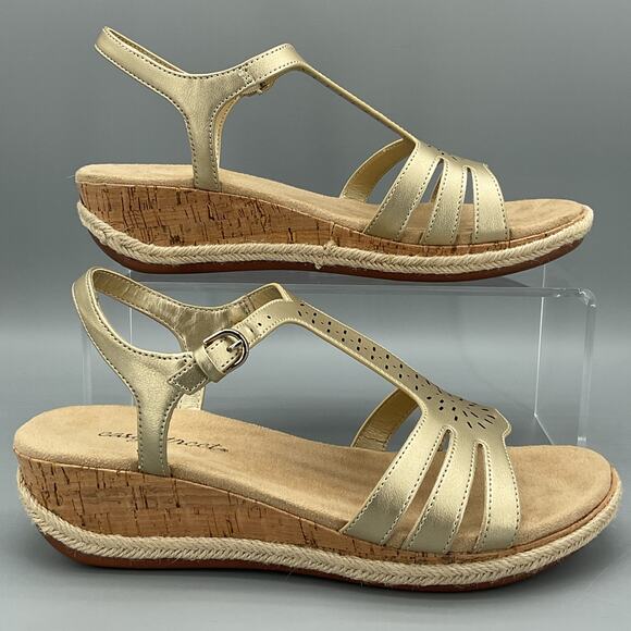 NEW Easy Street Women’s Dorinda Wedge Sandals Gold Size 7.5W - Picture 1 of 10